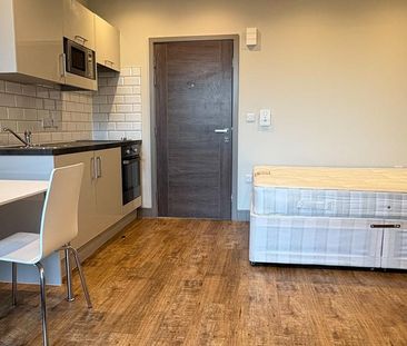 Studio to rent - Photo 1