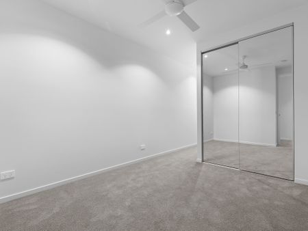 Stunning apartment located in Coolum - Photo 2