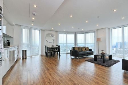 2 bedroom flat to rent - Photo 2