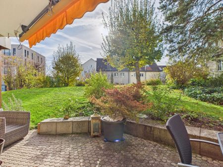 Luminous 4.5-room apartment in Oberwil with garden seating area - Photo 5