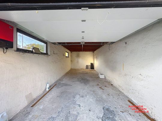 Ruime alleenstaande villa met grote tuin en veranda - Photo 1