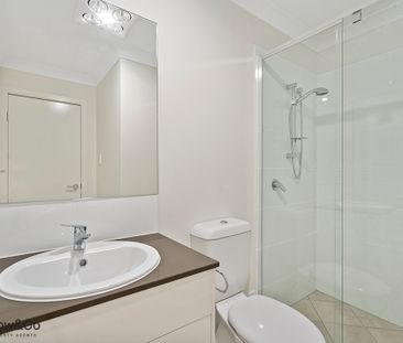 2BED HOME WITH LARGE FULLY FECED BACKYARD - Photo 3