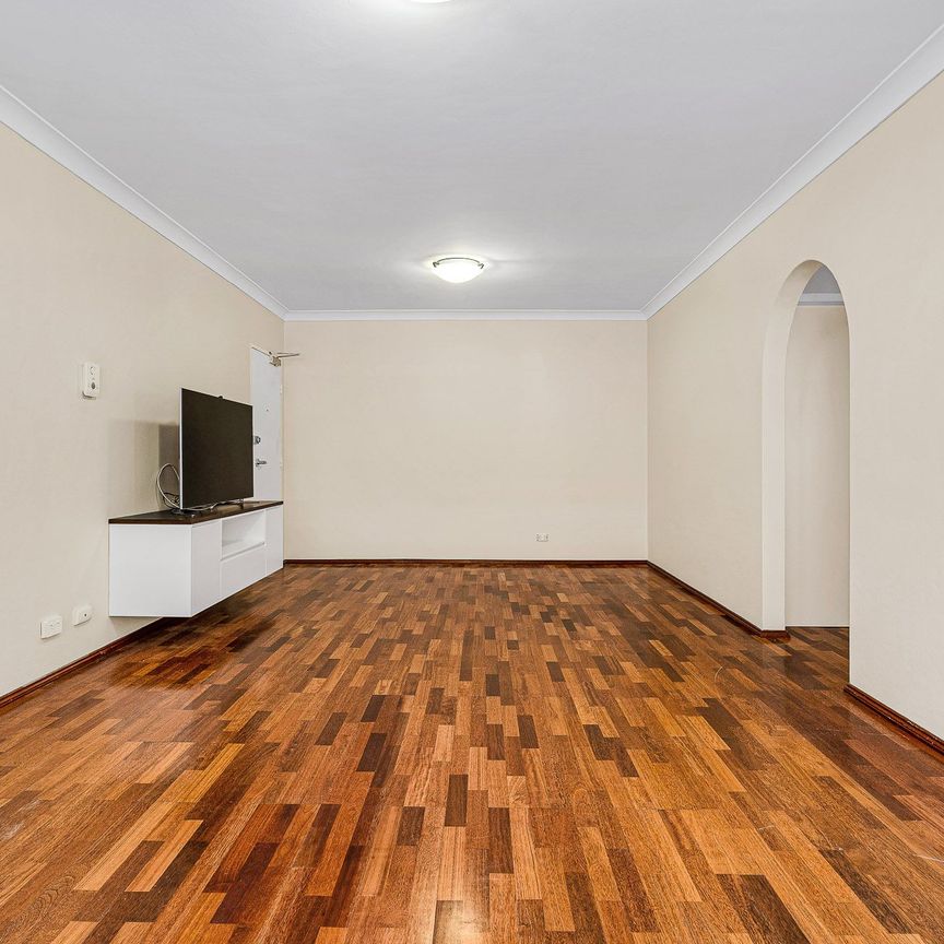 Peaceful Living in the Heart of Enmore - Photo 1