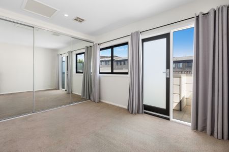 Lifestyle Meets Convenience - Photo 3