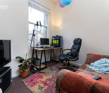 5 bedroom end of terrace house to rent - Photo 6