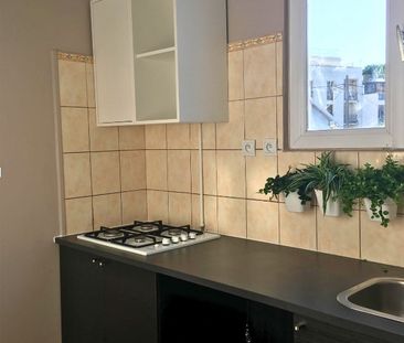 3 pièces - 46 m² - 2ème étage - Colocation non autorisée - Photo 3