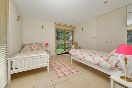3 bedroom detached house to rent - Photo 4
