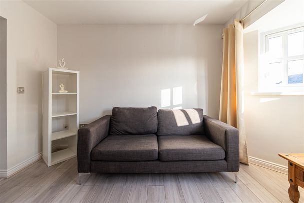 Taylor Court, Carrville, Durham - Photo 1