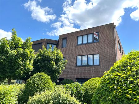 2-slaapkamer appartement met garagebox en ondergrondse berging - Photo 3