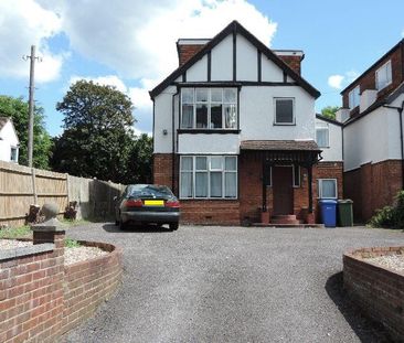 1 bedroom in a house share to rent - Photo 6