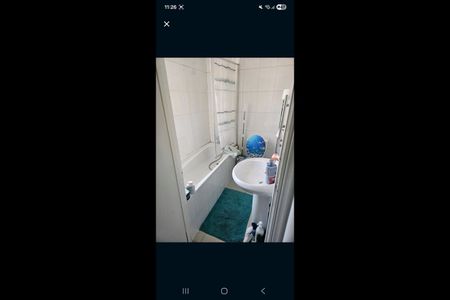 Room in a Shared House, Hartfield Crescent, SW19 - Photo 5