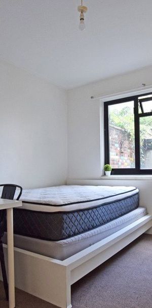 2 bedroom apartment to rent Cheapside, Brighton, East Sussex, BN1 - Photo 1