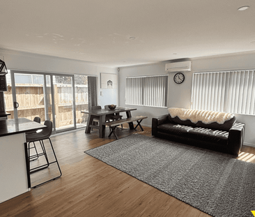 Modern 4-Bed, 2-Bath Family Gem Near Schools & Transport - Photo 3