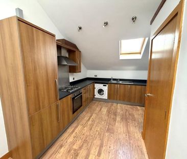 2 bedroom apartment to rent - Photo 2