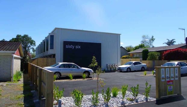 Fully Furnished Studio - Photo 1