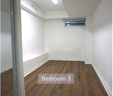 Large Bright Reno 3BR 1WR Apartment - Photo 3