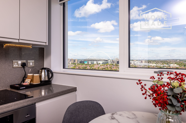 Studio to rent - Photo 1