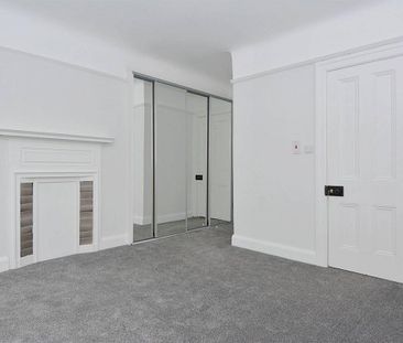 6 Chlorine Gardens, Belfast BT9 5DJ - Photo 1
