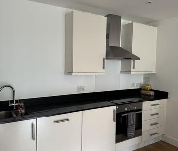 Room in a Shared Flat, Zenith Close, NW9 - Photo 3