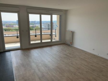 location Appartement T3 DE 61.92m² À ROUEN - Photo 2