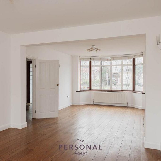 4 bedroom detached house to rent - Photo 1