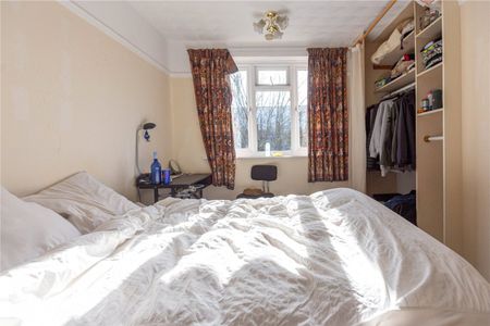 Monks Park Avenue, - Photo 4