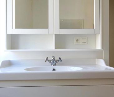 Gerenoveerde woning met tuin in Eeklo - Photo 1