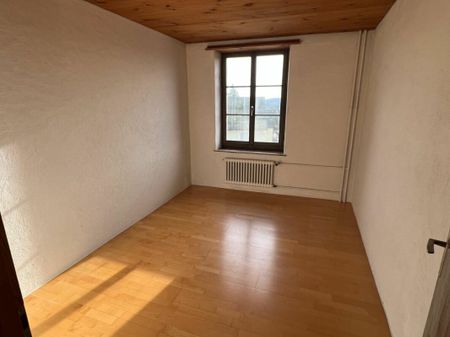 Wohnen im Haus zum Alpenblick - charmante 4.5-Zimmer-Wohnung mit Terrasse - Photo 2