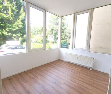 3 Raum - großzügige Altbauwohnung in ruhiger Lage - Photo 2