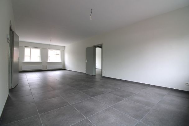 Volledig gerenoveerd appartement met 2 slaapkamers gelegen te centrum-Opwijk – ref.: 4211 - Photo 1