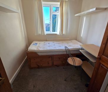 5 bed house to rent in Bluebell Crescent, Norwich, Norwich - Photo 5