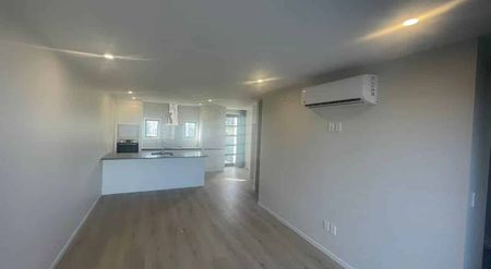 Brand new townhouse with great location - Photo 5