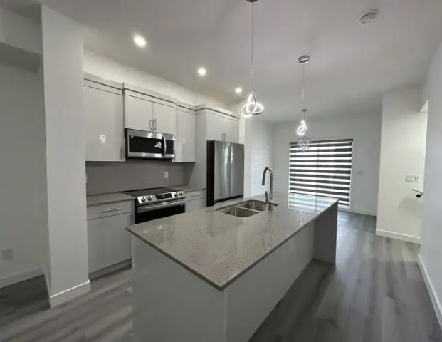 4 bedroom house for rent in Savanna | 48 St NE, Calgary - Photo 1