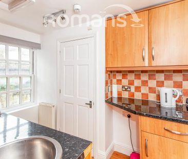 Studio to rent - Photo 3