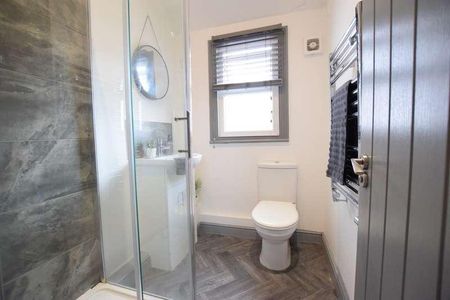 Student Flat // Bed // Bills Included, LN2 - Photo 5