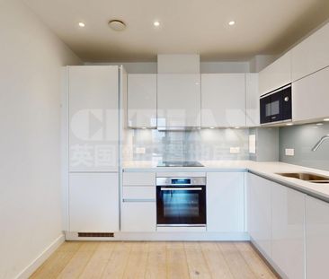 Carriage House, 10 City North Place, London, N4 3FT - Photo 4