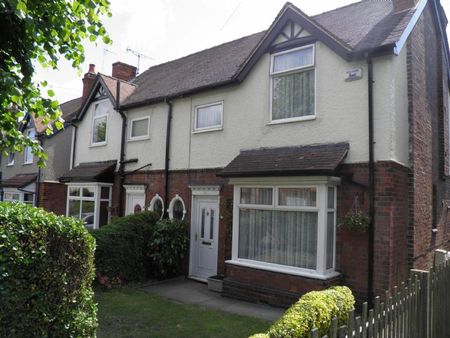 3 bedroom semi-detached house to rent - Photo 2