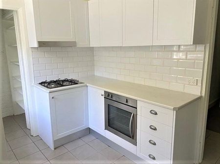 1/337 Dandenong Road ARMADALE - Photo 5
