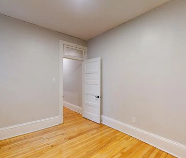 384 MacLaren St. — 2 Bedroom - Photo 6