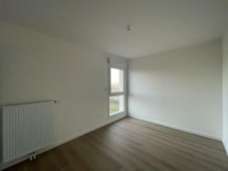 location Appartement T2 DE 43.45m² À AMIENS - Photo 2