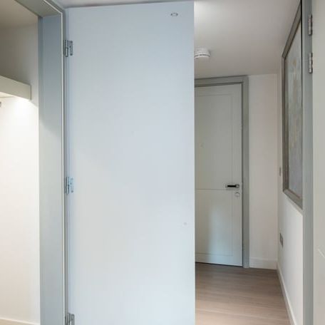 1 Bed Flat, Garett Mansions, W2 - Photo 1