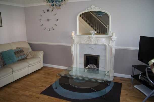 3 bedroom semi-detached house to rent - Photo 1