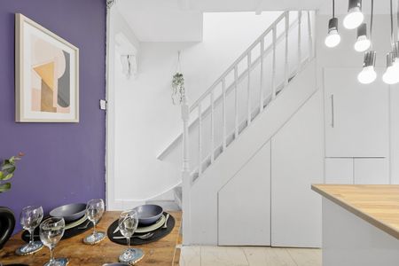 2 Bed Semi-Detached House, Janson Road, E15 - Photo 5