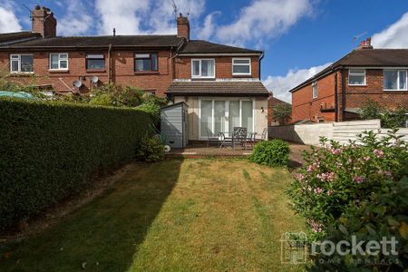 3 bedroom semi-detached house to rent - Photo 5