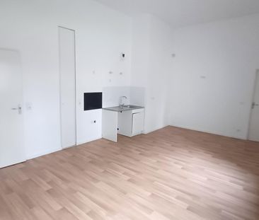 location Appartement T2 DE 48.36m² À AUBERVILLIERS - Photo 2