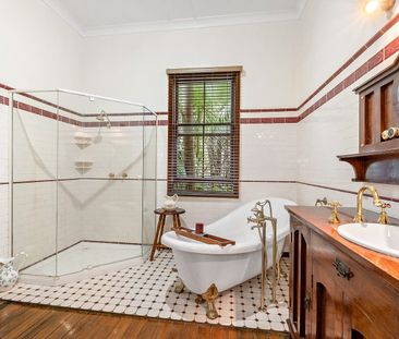 384 Peats Ferry Road, Hornsby NSW 2077 - House For Rent | Domain - Photo 5