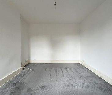 Foxhall Road, Suffolk, Ipswich - Photo 3