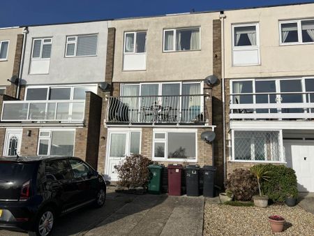 3 bedroom apartment to rent - Photo 2
