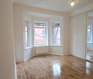 4 bedroom terraced house to rent - Photo 3