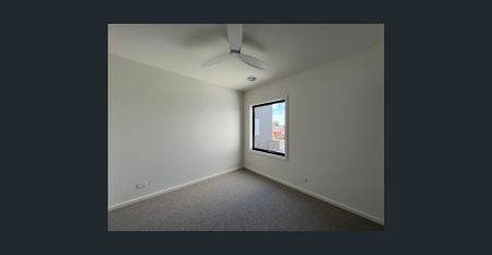 Generous 4-Bedroom Family Home with Dual Living Areas in Brickworks！ - Photo 4